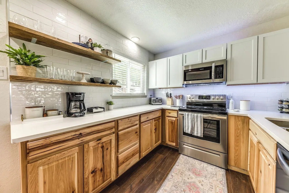Moondance Ruidoso Retreat w/ Hot Tub & Views
