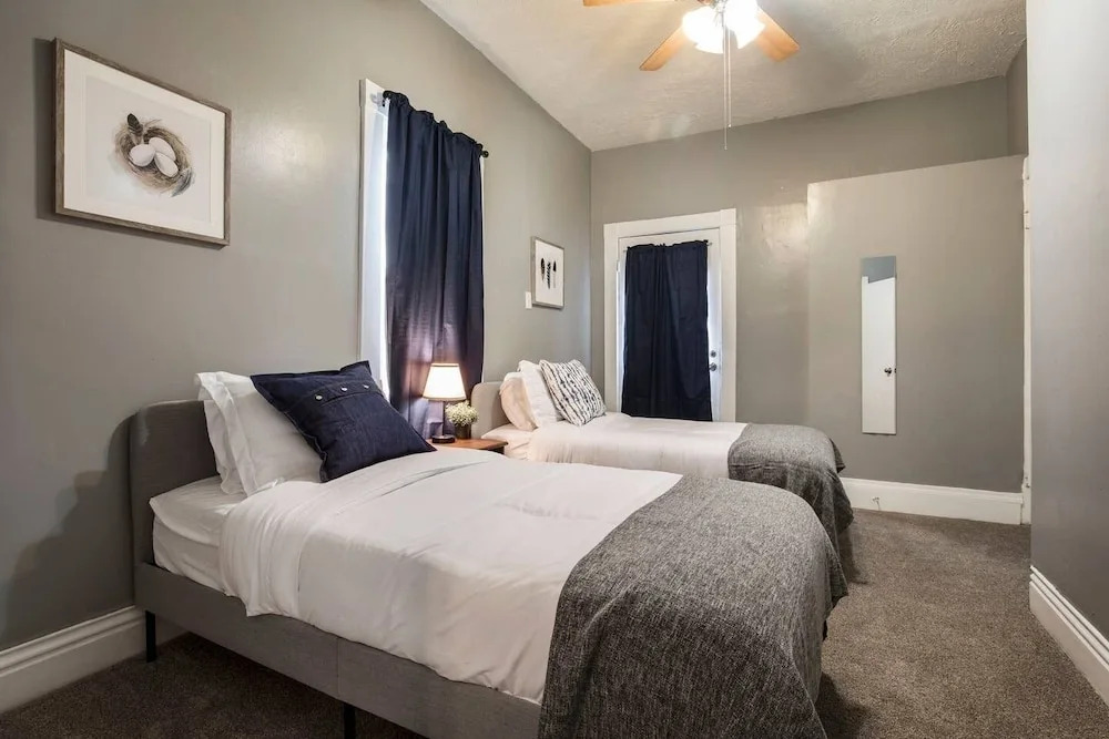 Historic 3BR home with backyard in Shelby Park