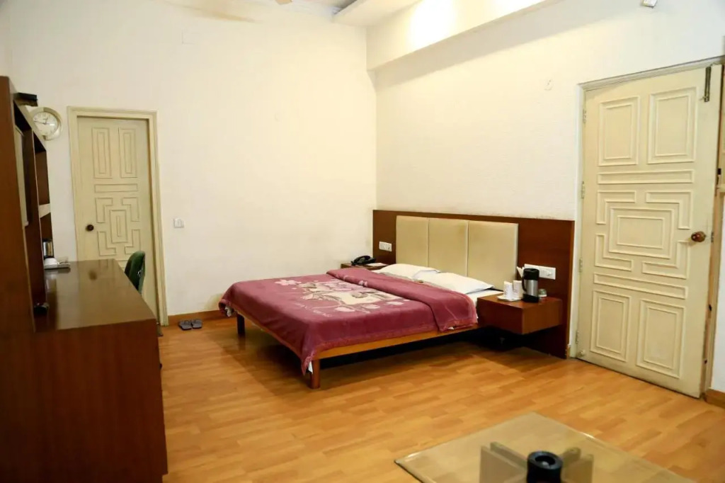 Hotel Rajmahal