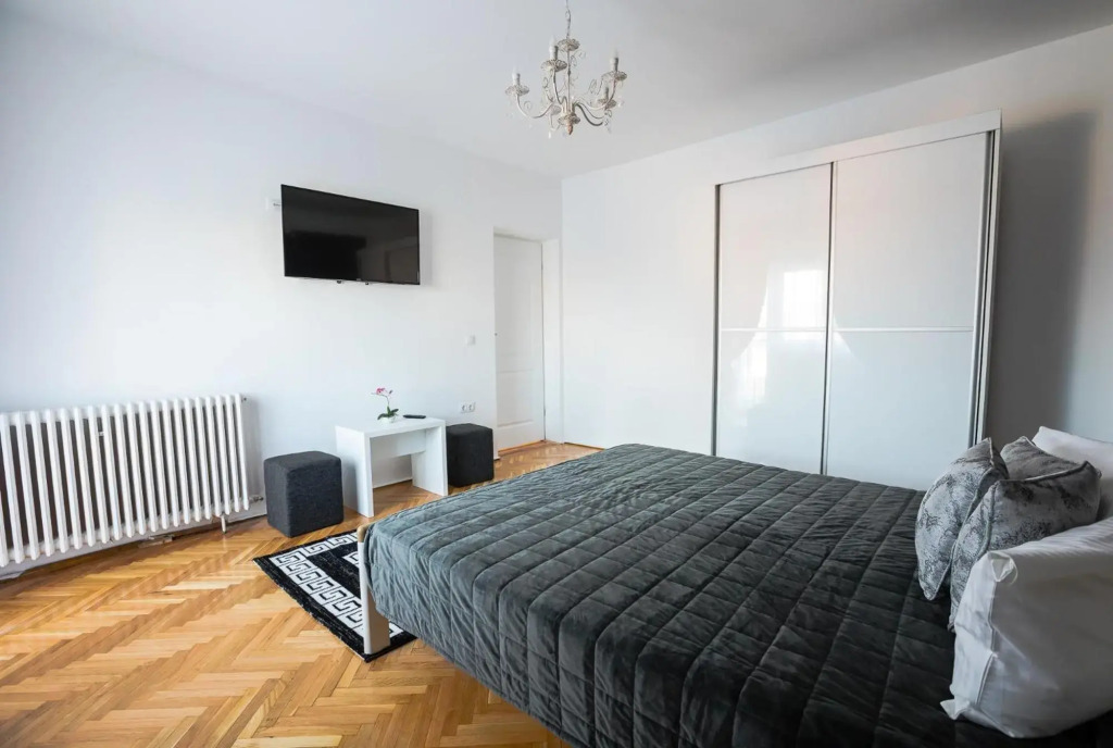 White Spacious Apartment