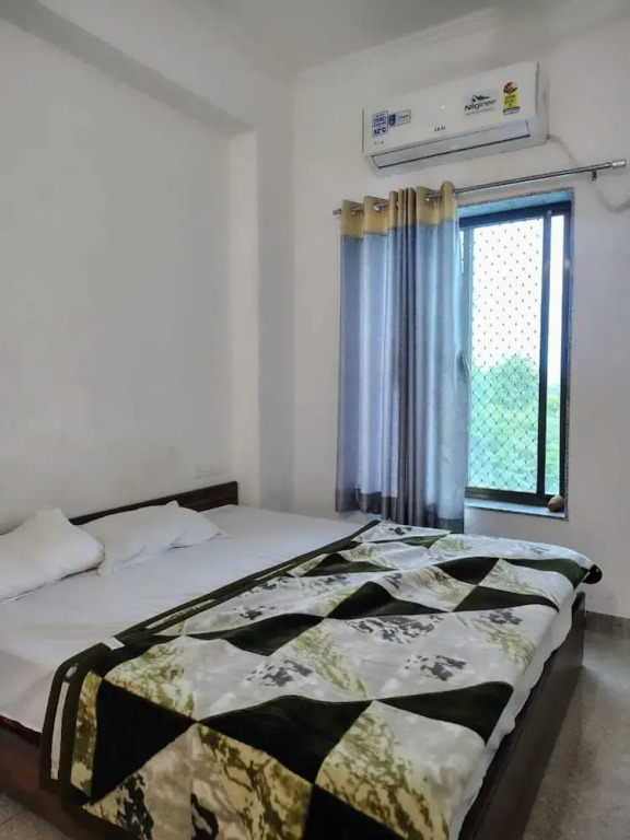 Royal Galaxy Hotel