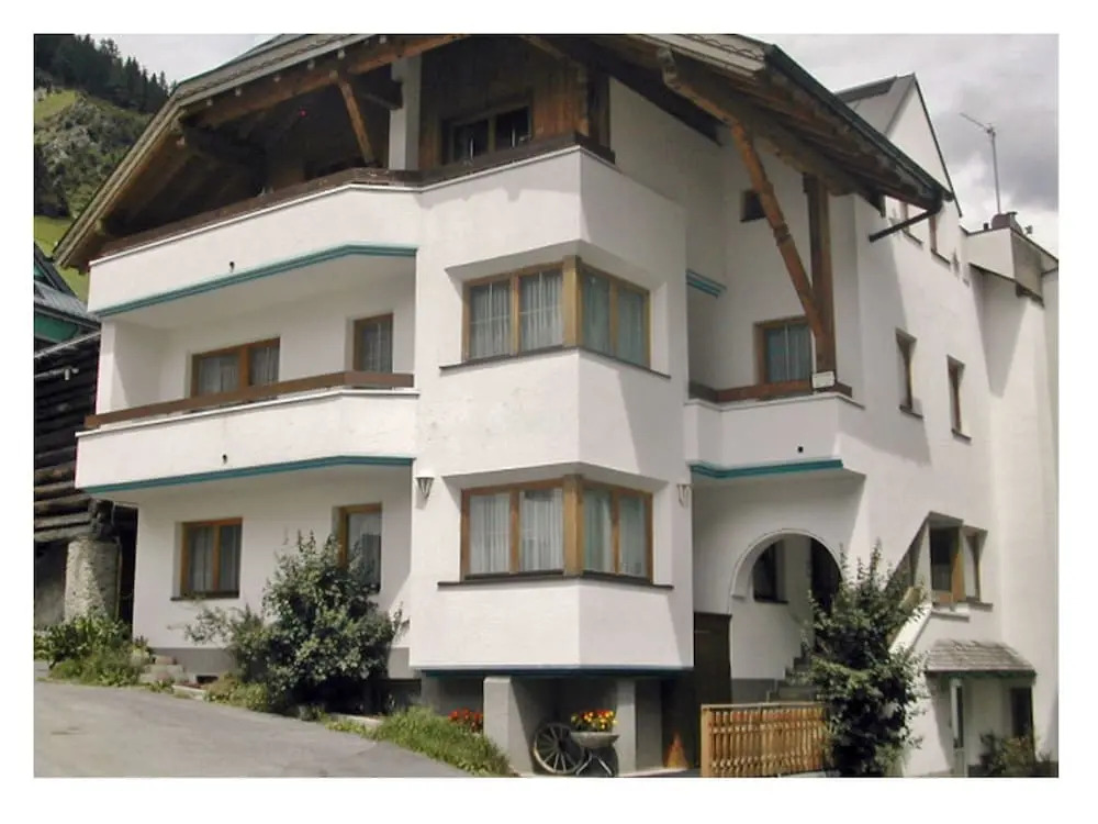 Apartment on a Ski-slope in Ischgl With Parking & Balcony