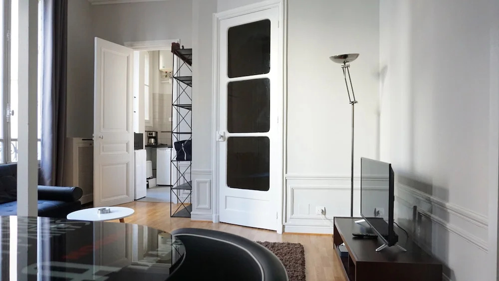 Victor Hugo - Studio - Paris 16