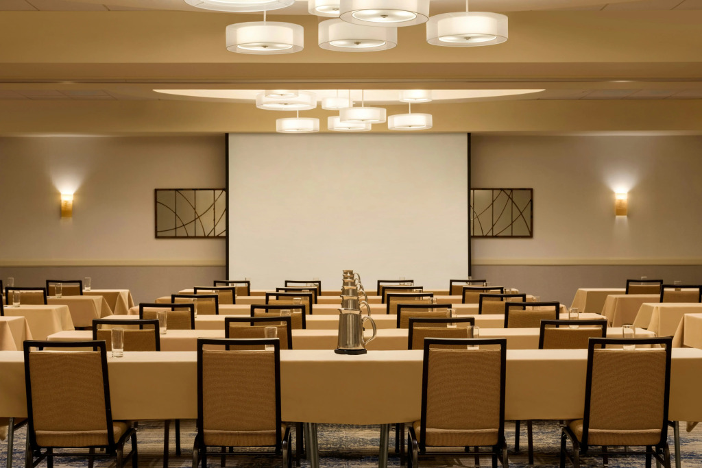 Embassy Suites by Hilton Boston Waltham