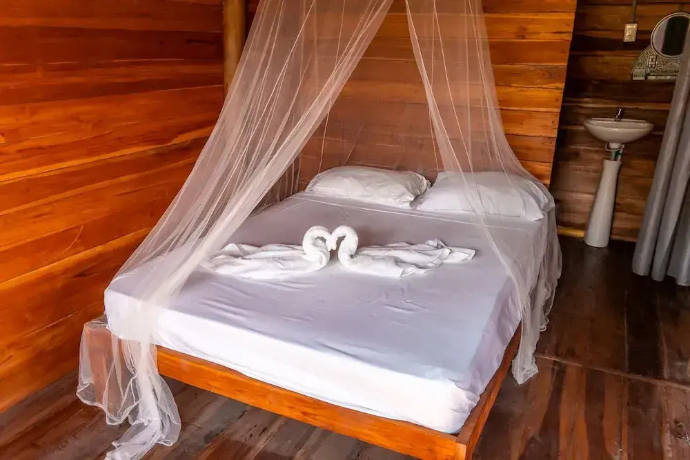 the mompe beach hostal