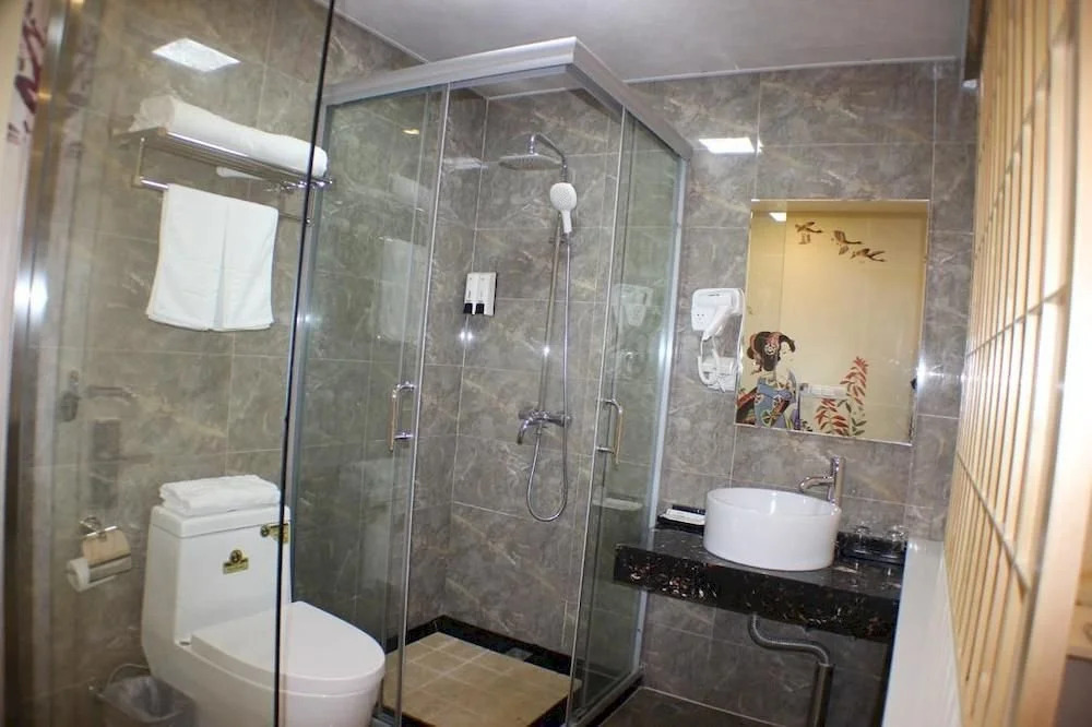 Passerby Fashion Theme Hotel