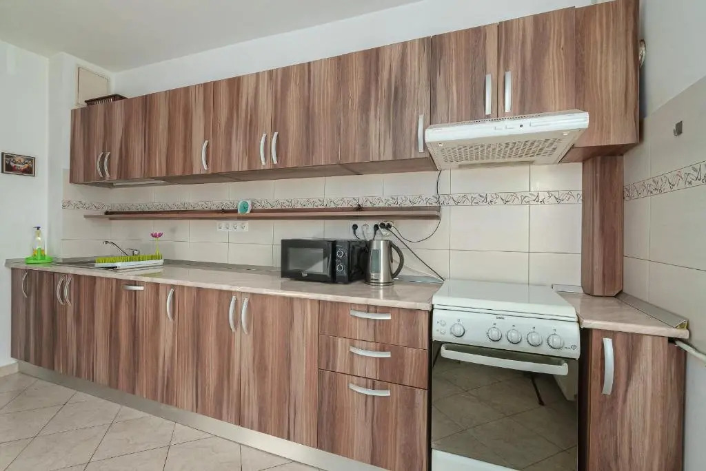 Stone Gate Apartment #2