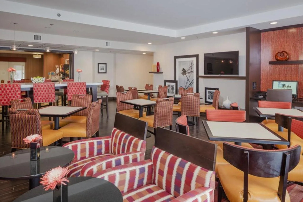 Hampton Inn Madison East Towne Mall Area