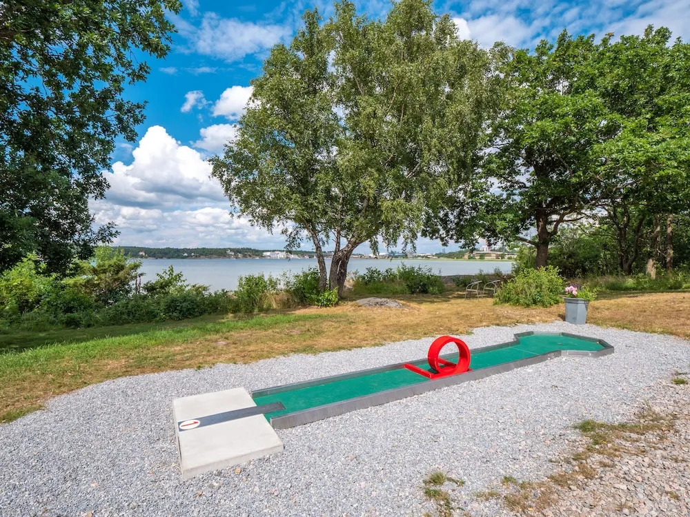 Surfviken Glamping and B&B