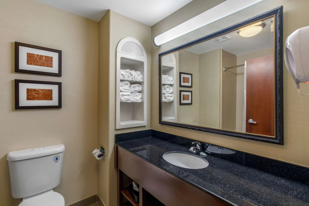 Comfort Suites Marshall