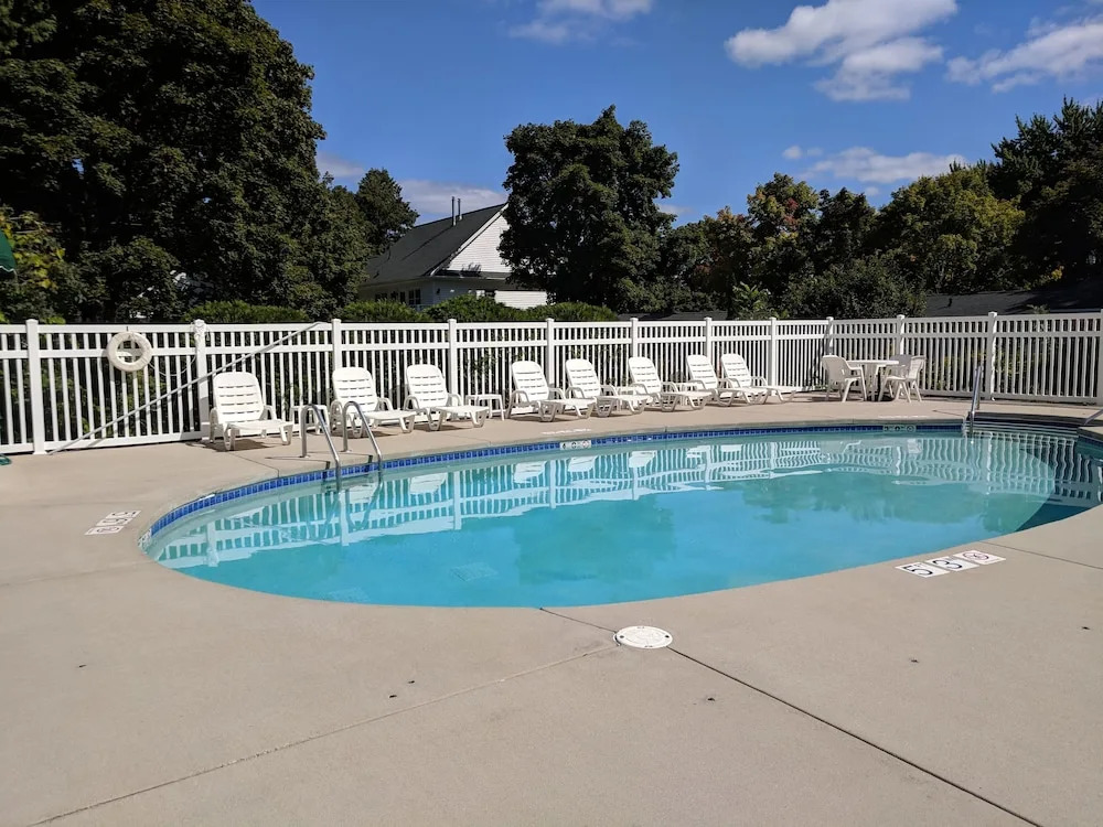 Cedar Court Inn