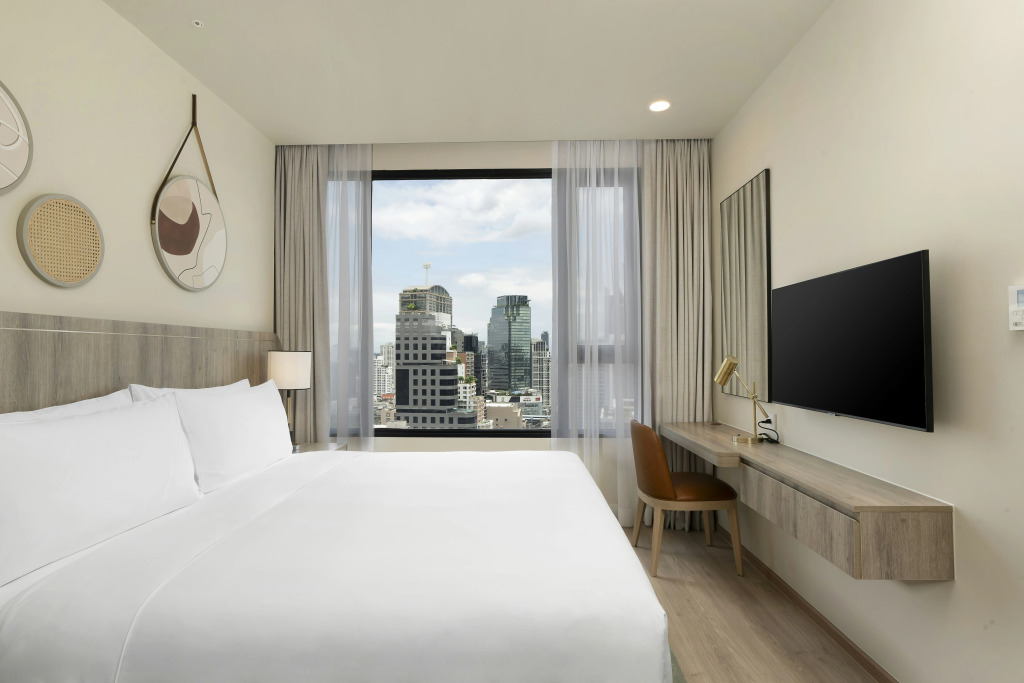 Staybridge Suites Bangkok Sukhumvit by IHG