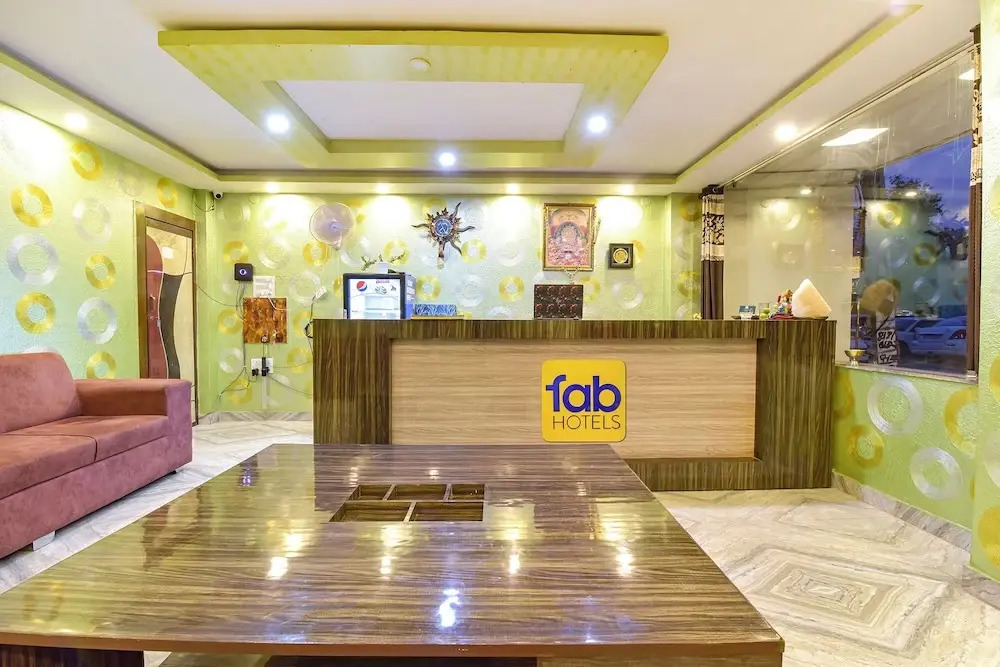 Fabhotel Nakshatra Palace