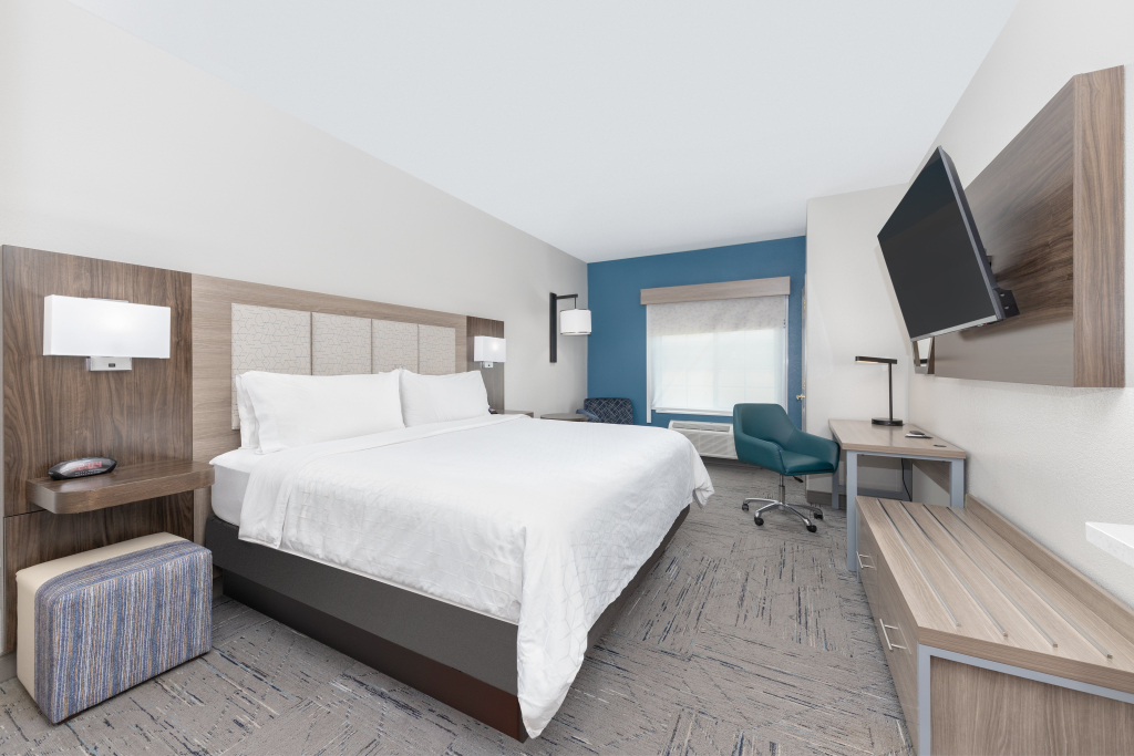 Holiday Inn Express and Suites Granbury by IHG