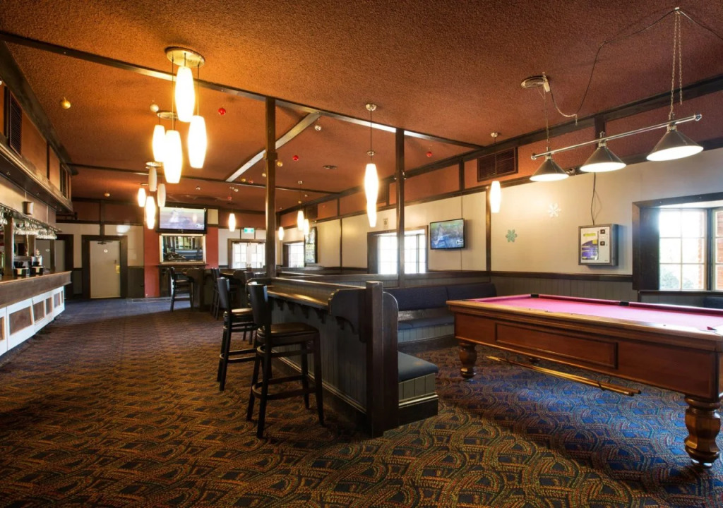 Parkway Hotel