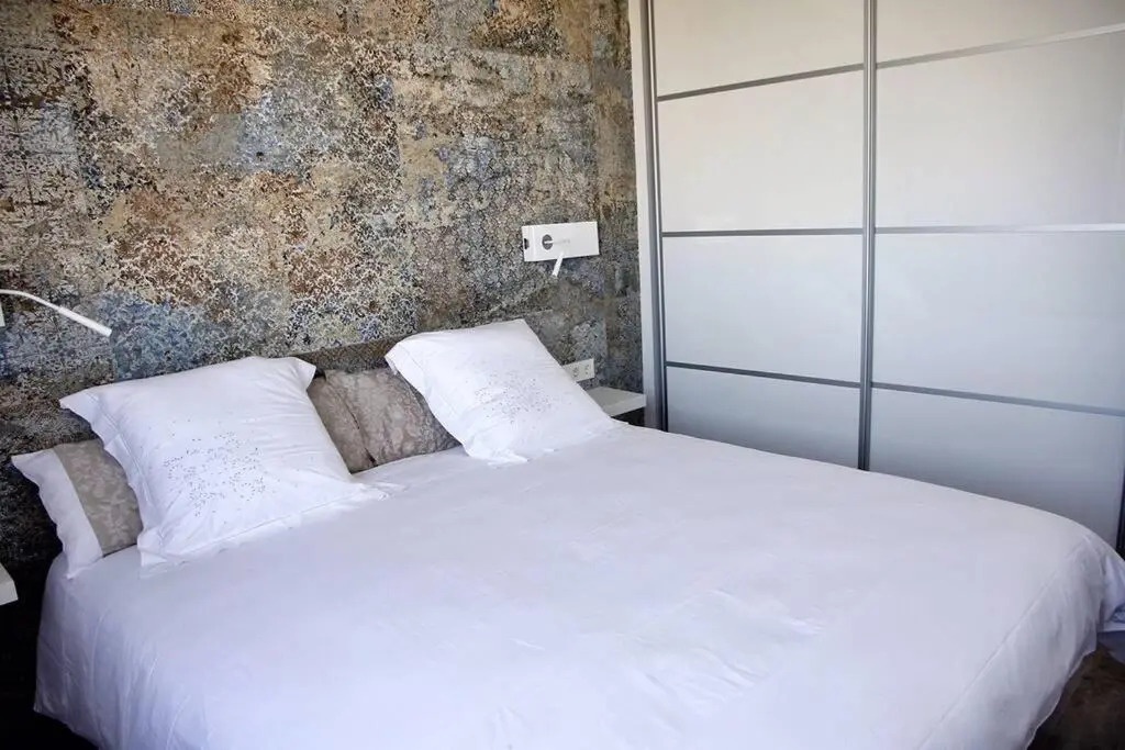 Design Vivienda V El Burgao by the Sea