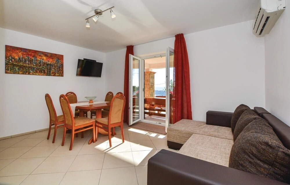 Nice Apartment in Portoroz With Wifi and 1 Bedrooms
