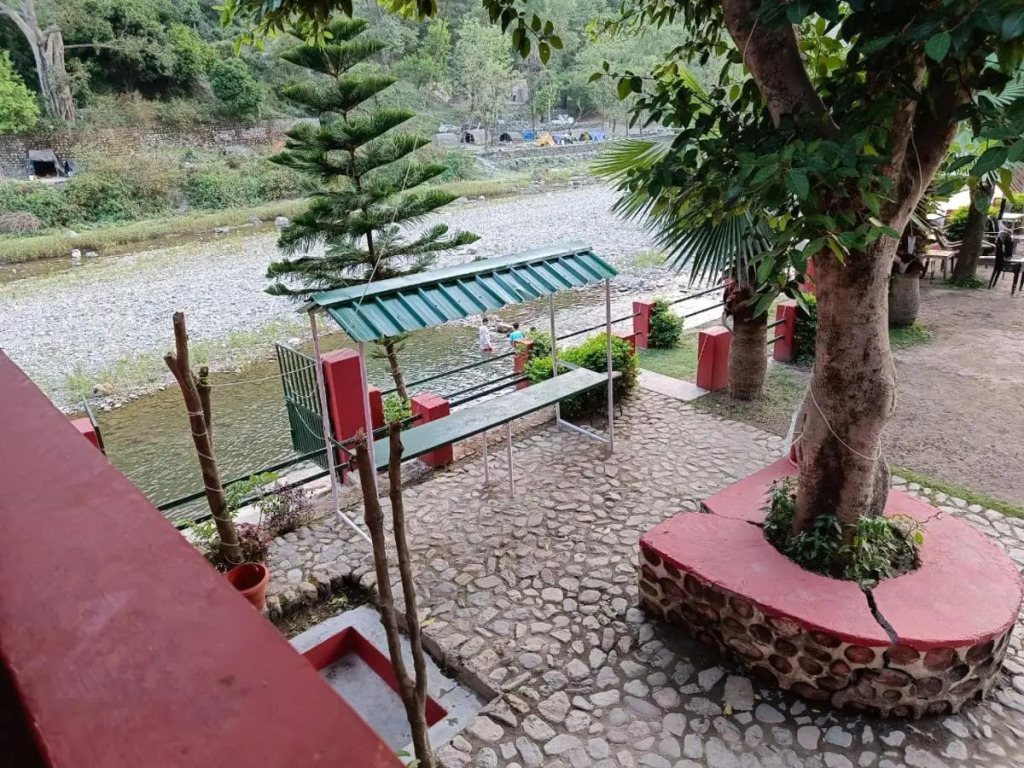 Euphoric Hostel
