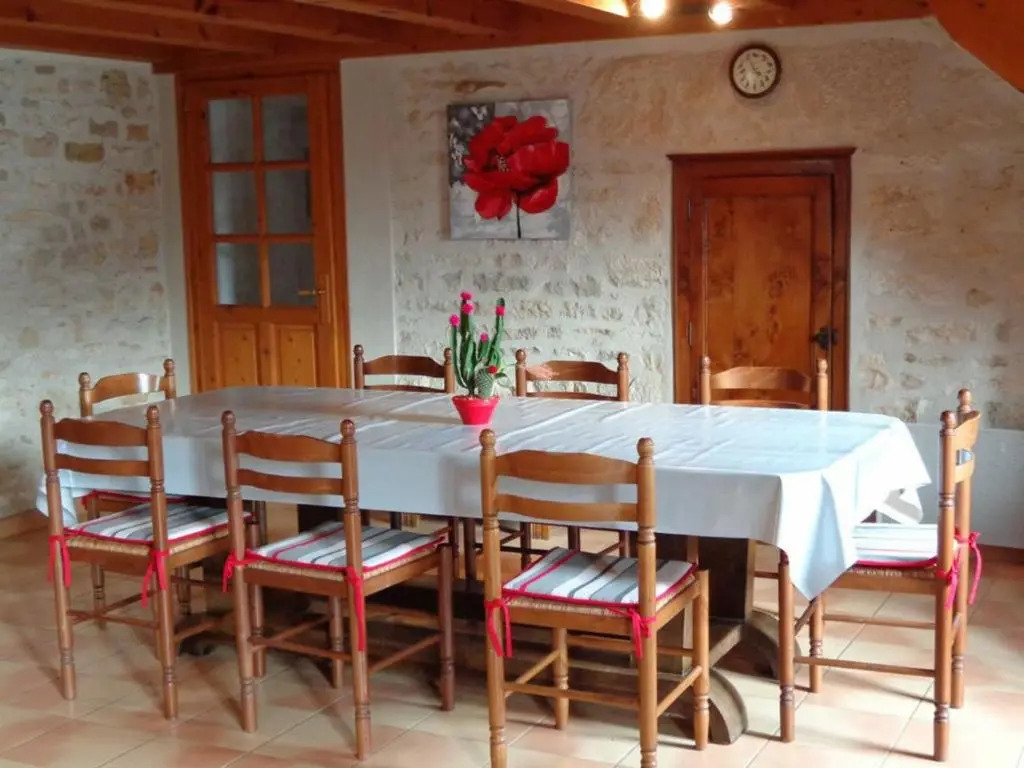 Gîte à Saint-Juire-Champgillon avec piscine privative, sauna, jardin et wifi - FR-1-426-363