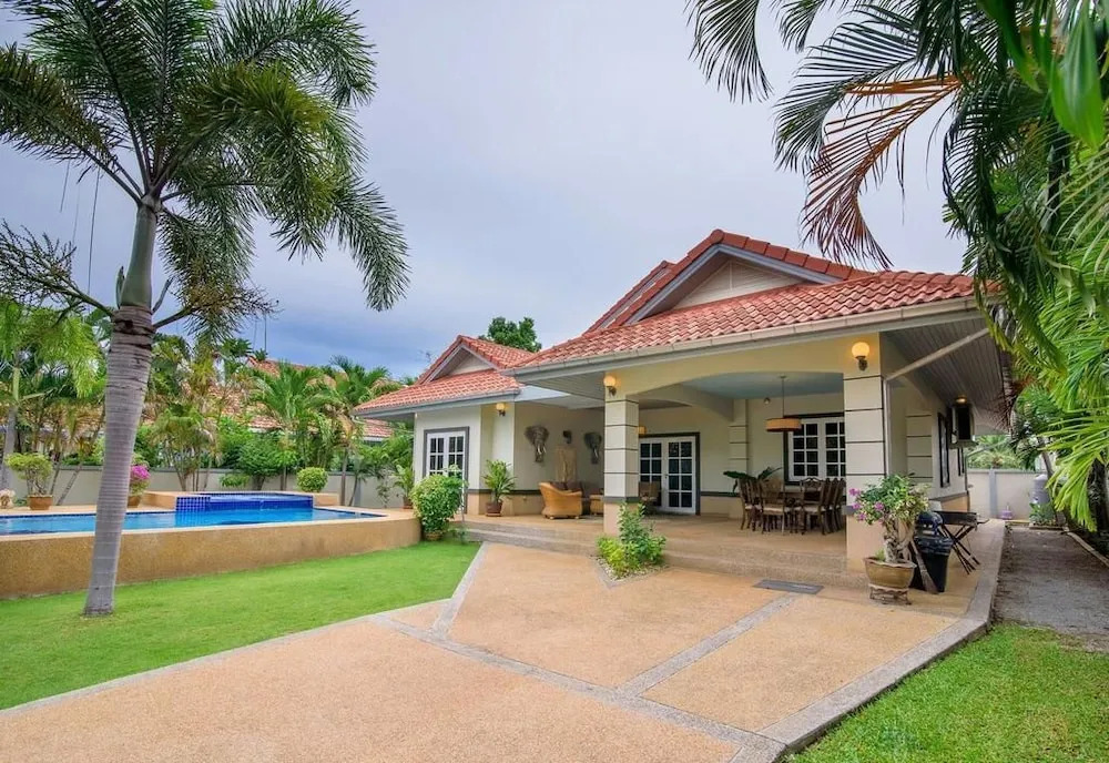 Cateriya Pool Villa
