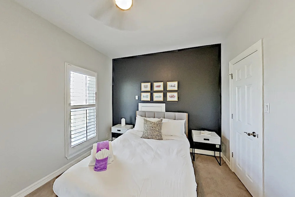1111eriv 4 Bedroom Home