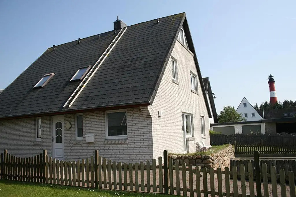 Wohnung 2, Schumacher
