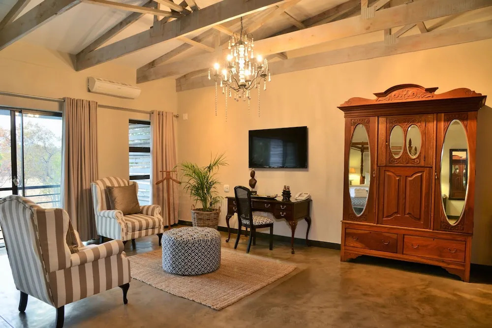 Bushveld Terrace Safari Hotel, Lodge & Spa