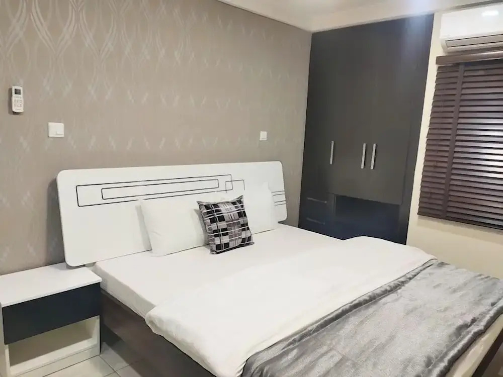 215 West Apartment