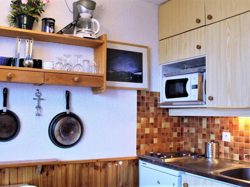 Appartement Risoul, 1 pièce, 4 personnes - FR-1-330-169