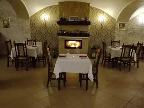 Hotel Dvůr