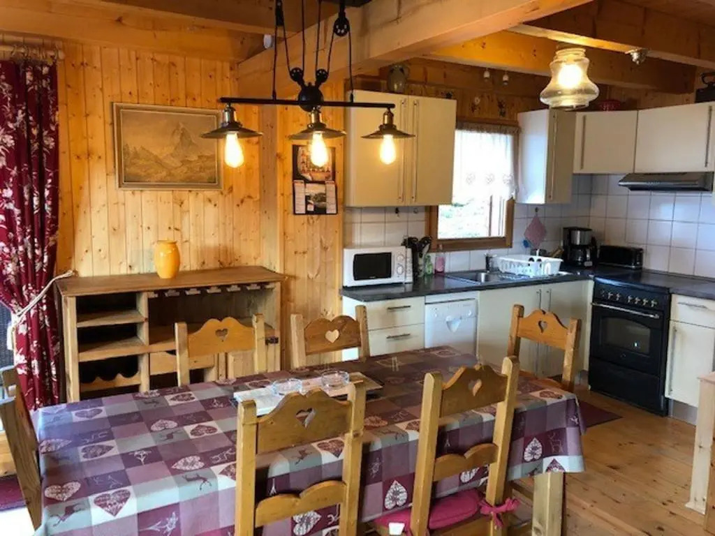 Chalet Le Biot, 4 pièces, 6 personnes - FR-1-573-65