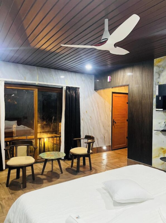 Shivani Sunset Bay Beach Resort