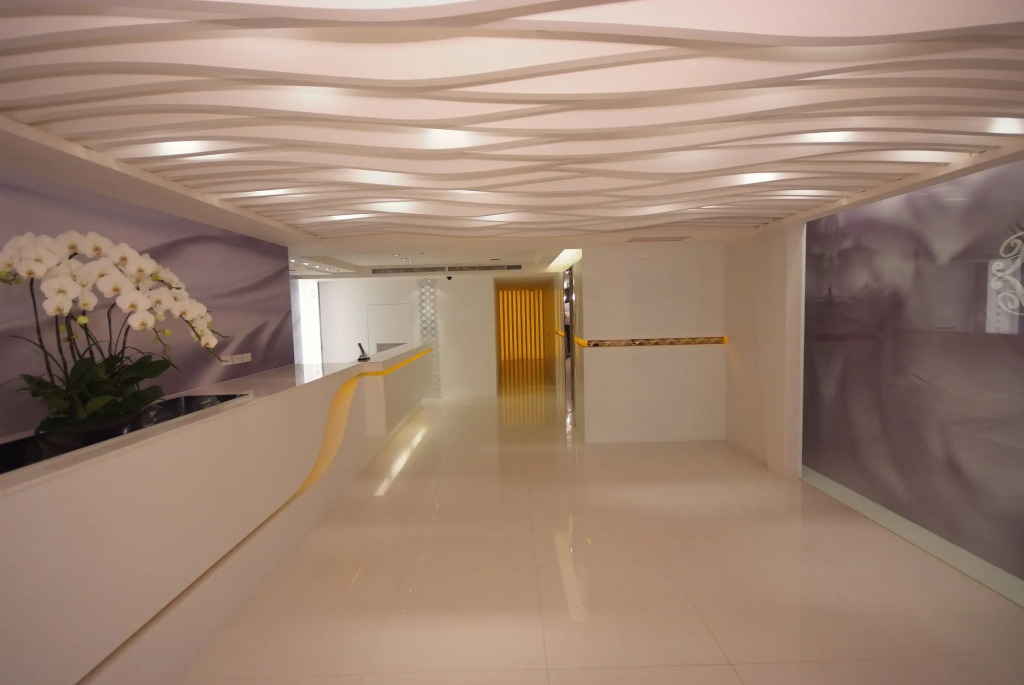 Hotel Purity