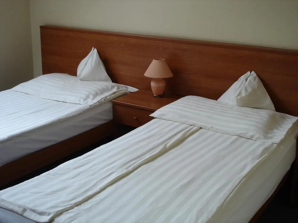Tisza Alfa Hotel