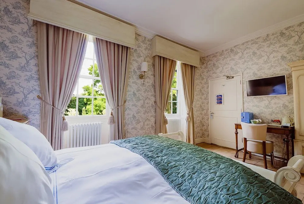 Hickman Hill Hotel