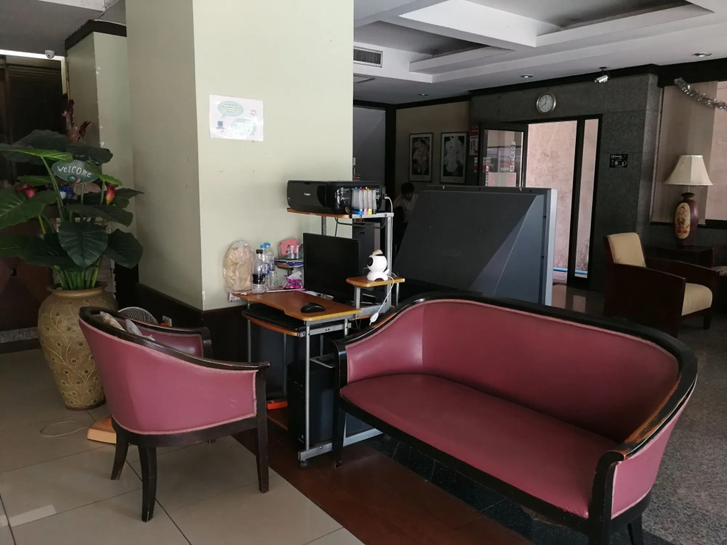 Srivichai Hotel