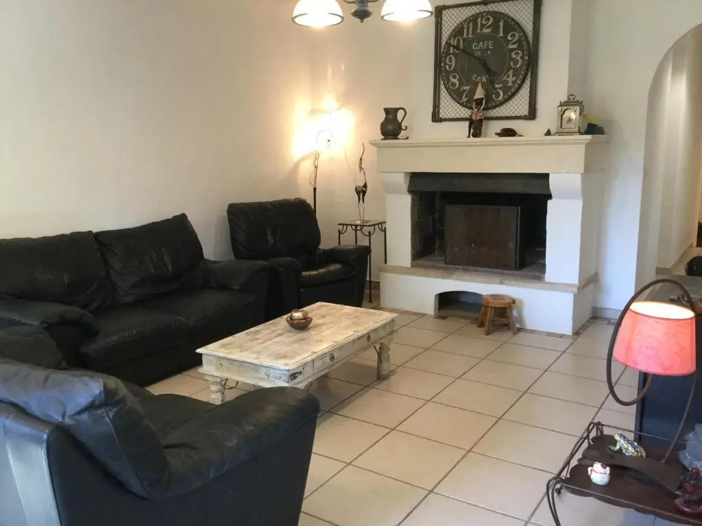 Agréable Maison de Vacances avec Piscine Privée, située à Robion au cœur du Luberon, avec une jolie vue, 8 personnes, LS2-293 PASCO