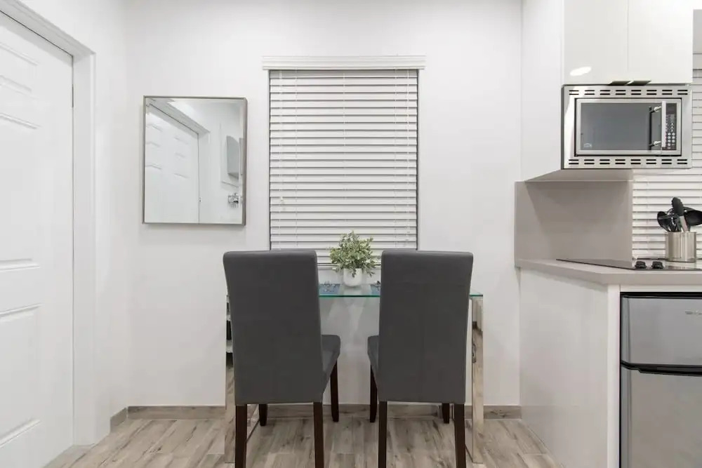 Stylish 1BR W Parking Space & Near the Beach 1