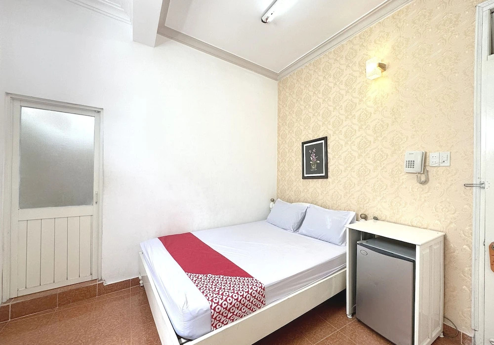 OYO 1196 Le Vu Hotel