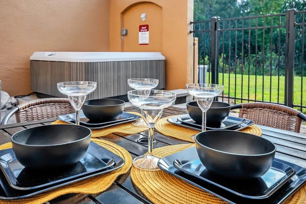 Newly Renovated Stylish Villa with Star Wars Mickey and Safari Themed Rooms #3TV4706