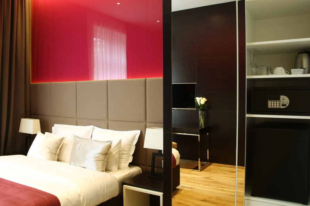 Maccani Luxury Suites