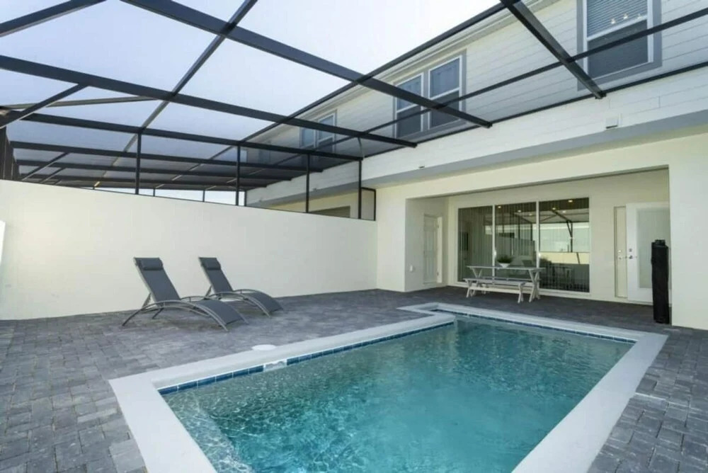 630 Amazing Home With Thematic Rooms