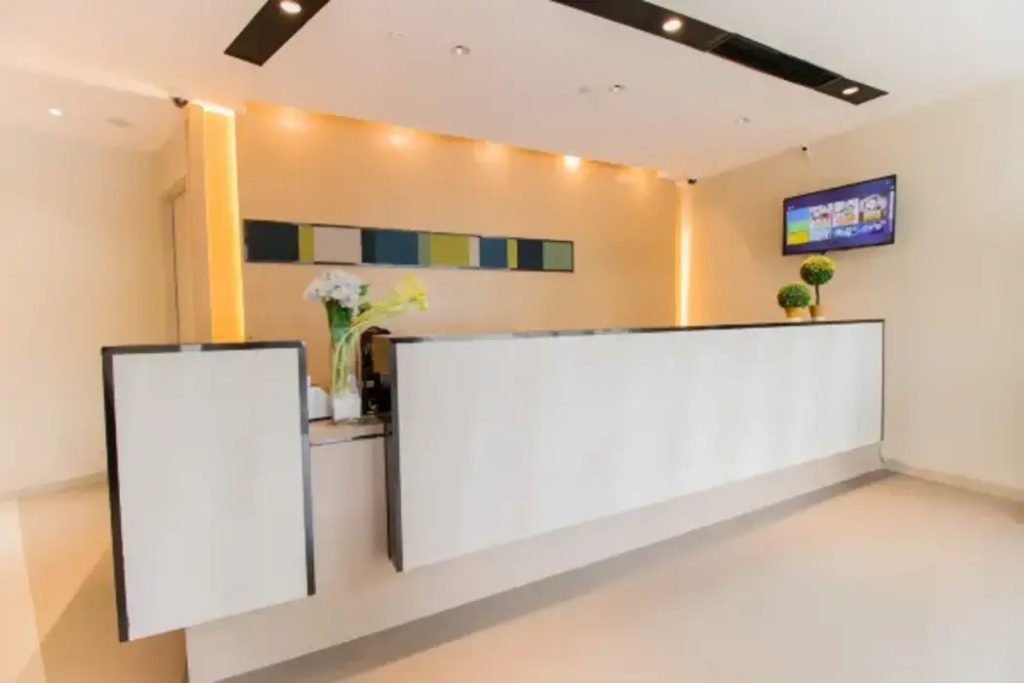 Homeinn Selected Hotel (Shanghai Caolu Minlei Road Subway Station)