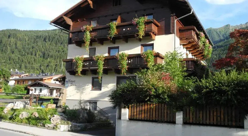 Haus Dora