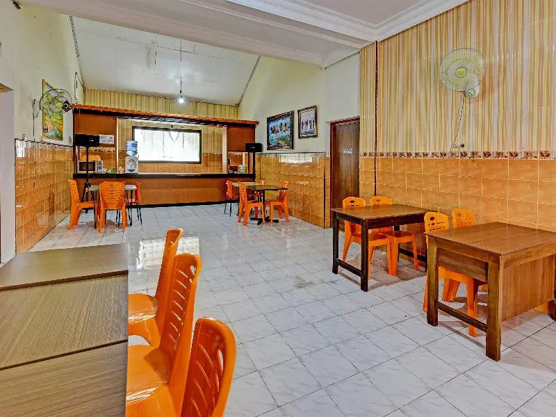 Collection O 91489 Hotel Tanjung Permata