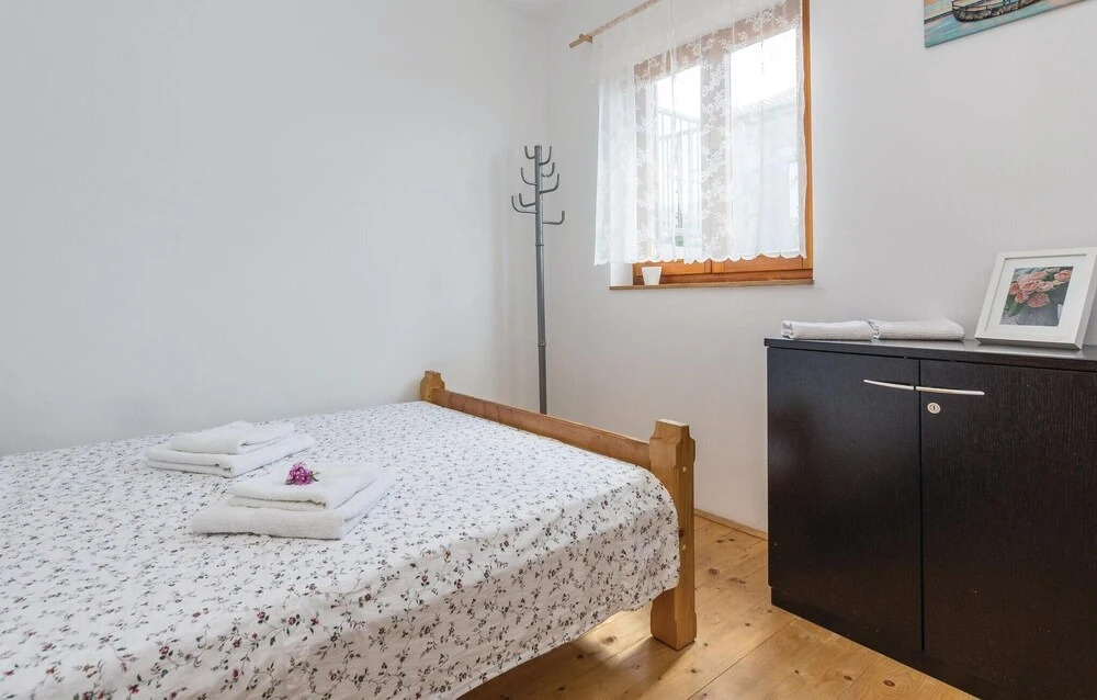 Amazing Home in Maslenica With 4 Bedrooms
