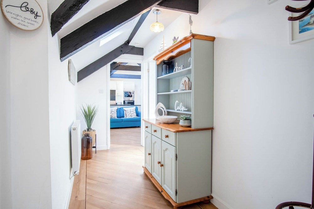 Penthouse At The Mews - 2 Bed Apartment - Tenby