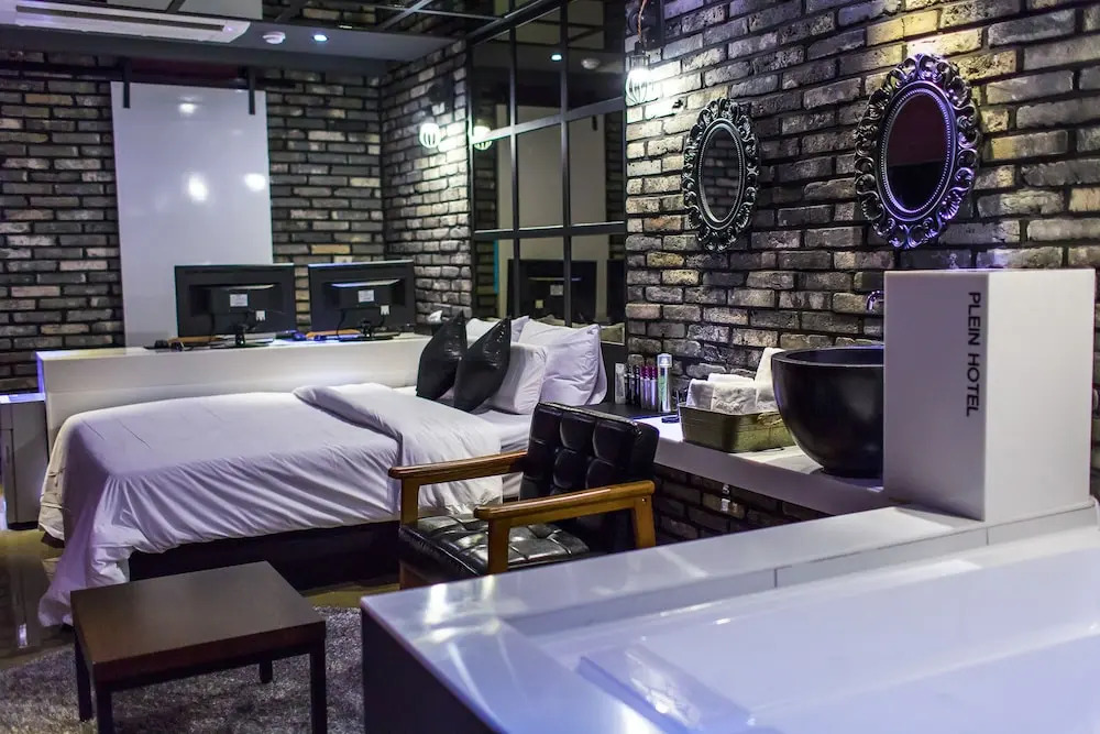 Plein Hotel