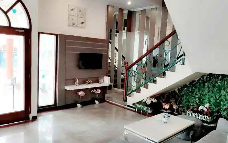 Grand Jamrud Hotel 1