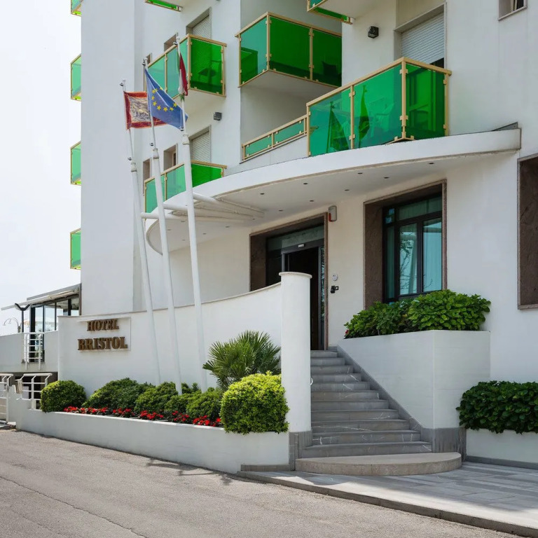 Hotel Bristol